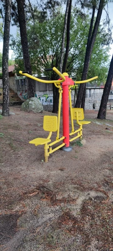 Gimnasio al aire libre Calle del Pinar