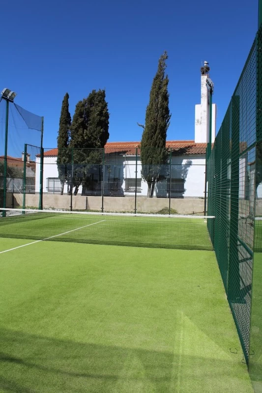 Gimnasio Municipal y pistas de pádel