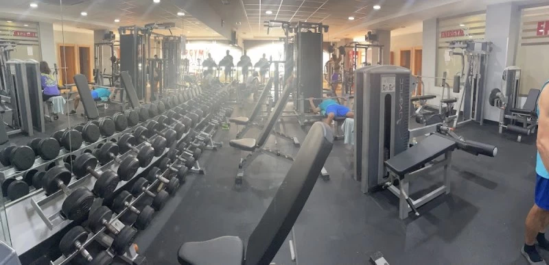Gimnasio Tropical