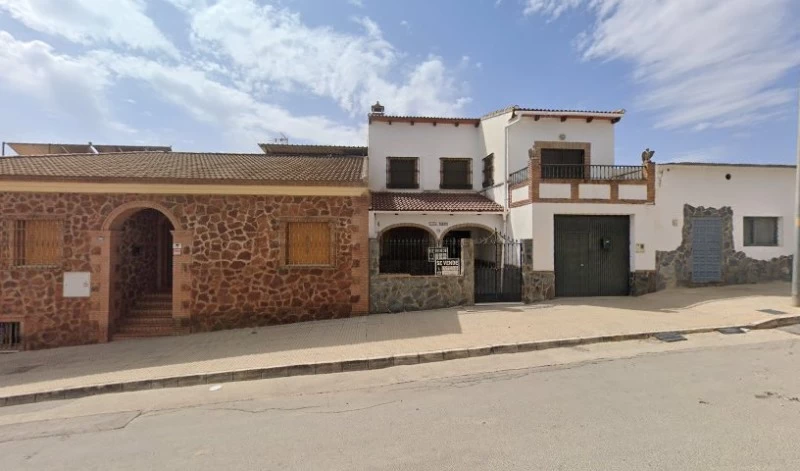 Pabellón municipal de Encinas Reales