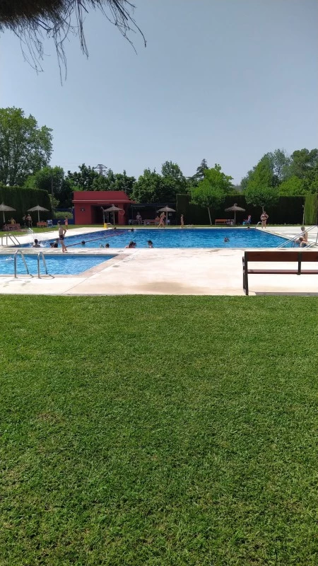 Piscina Municipal de la Bisbal dEmpordà