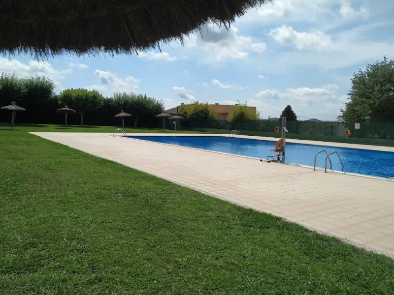 Piscina Municipal Sils