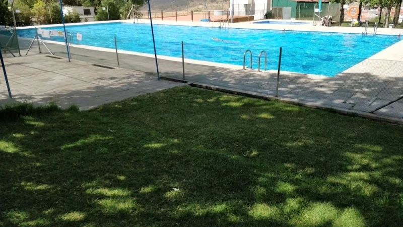 Piscina Pública Municipal de Cabezarrubias del Puerto