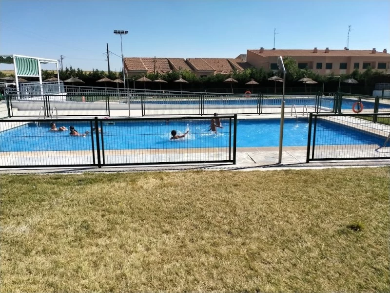 Piscina Pública Municipal de Camarena