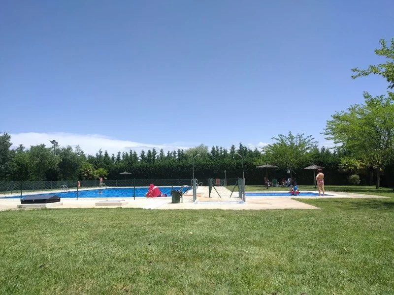 Piscina Pública Municipal de Pozo de Guadalajara.