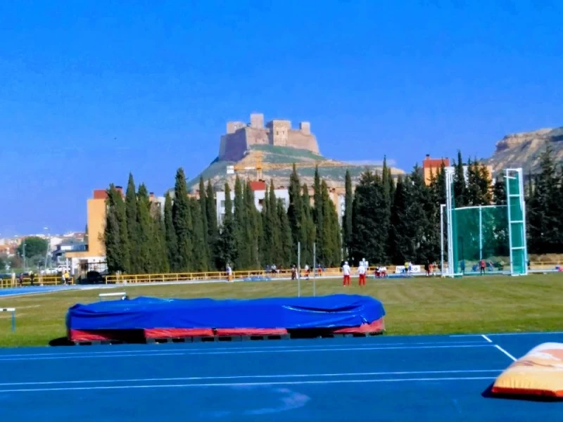 Pista De Atletismo De Monzón
