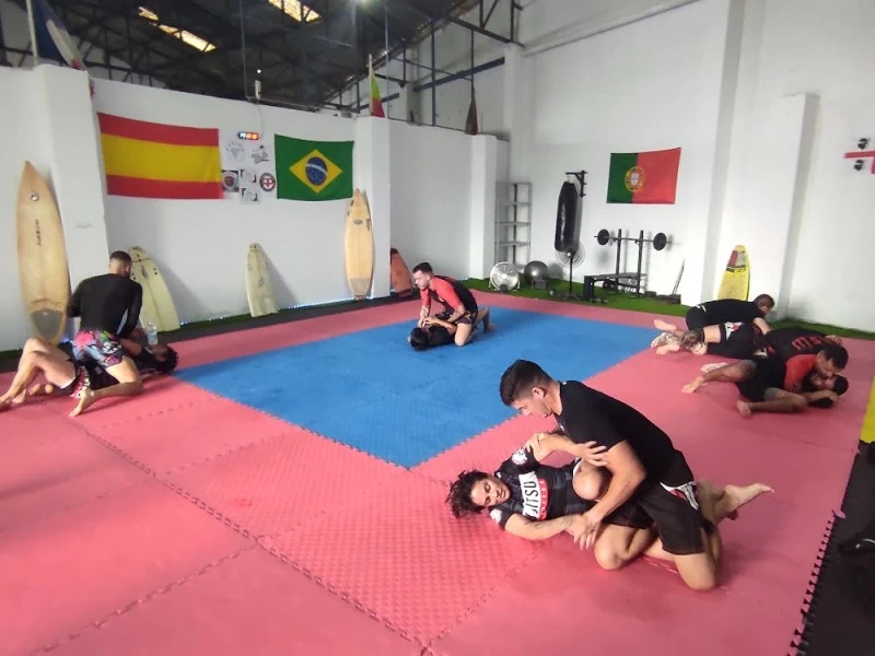 130 jiu jitsu club (brazilian jiu jitsu Chiclana)