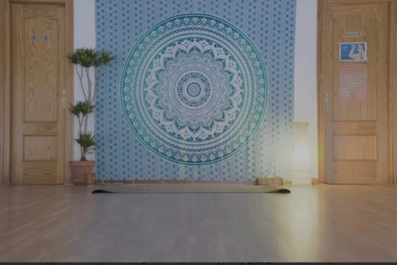 Rubén Hormigo yoga en Estepona, CultivARTE