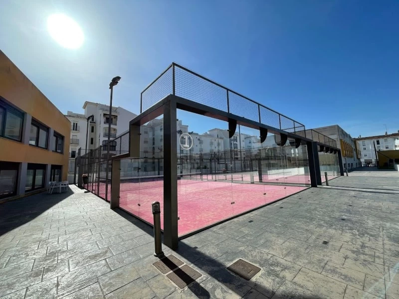 Edufy  Ciudad Deportiva Sabinillas - Gimnasio, Pádel, Piscina y Clases Dirigidas