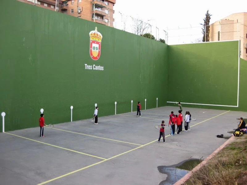 Frontón José Luis Álvarez Santaolalla · Tres Cantos