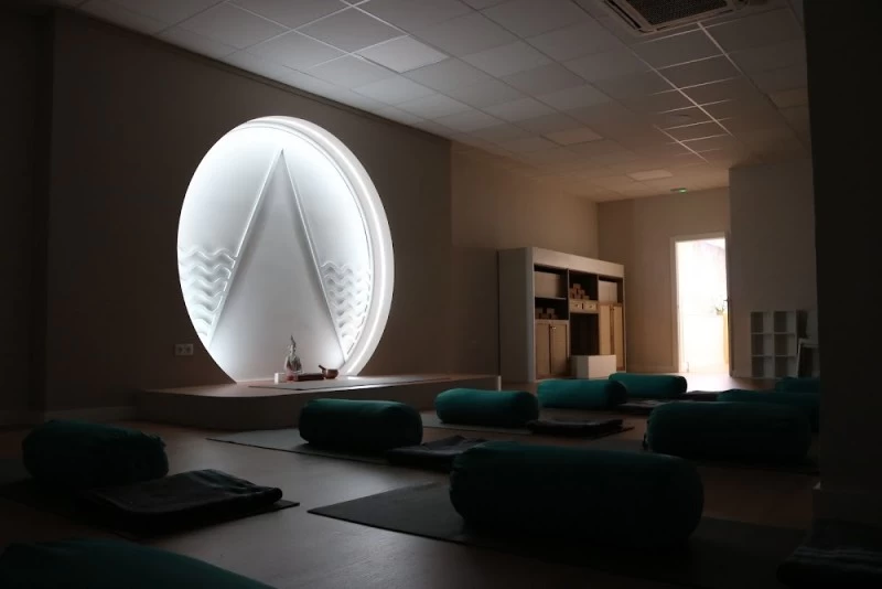 Escuela de Yoga Anahata