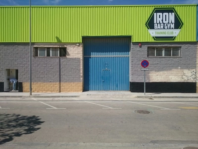 IRON BAR GYM Academia Artes Marciales