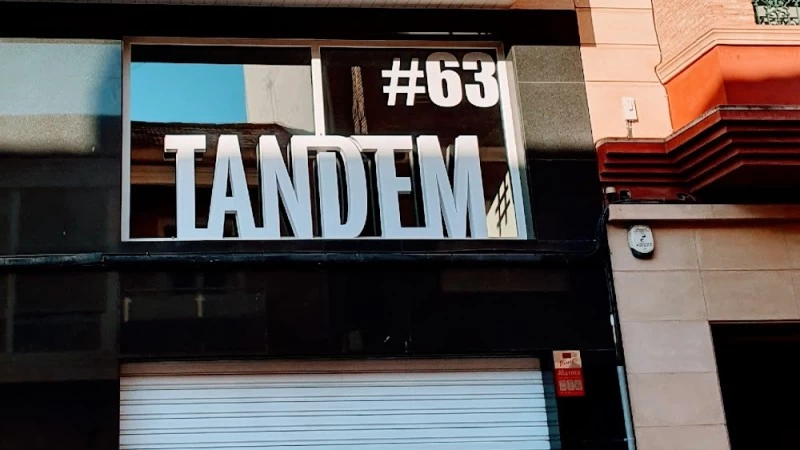 Tandem 63