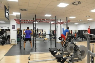 Gimnasio AltaFit General Ricardos
