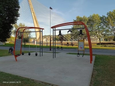 Área de actividade física Ponte dos Tirantes