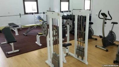 Gimnasio de Vara de Rey.