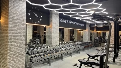 IRON GYM