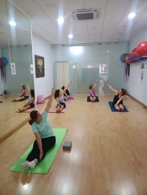 ATENEA Centro de Yoga y Bienestar