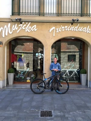 Mujika Txirrinduak