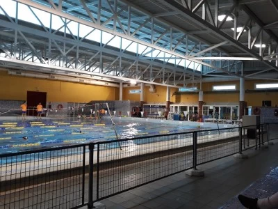 Piscina / Gimnasio Municipal de Ingenio