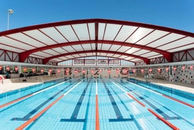 Piscina Climatizada Municipal Ugena y Pabellón/Gimnasio El tejar