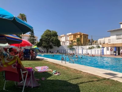 Piscina municipal de Almogía