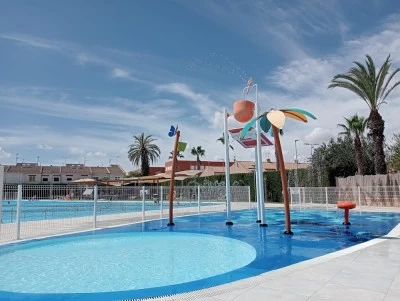 Piscina Ola Azul