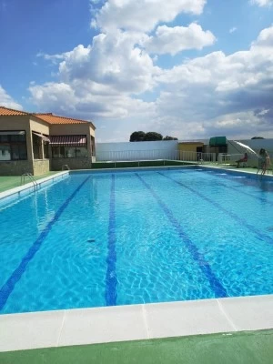 Piscina Pública Municipal de Aldeanueva de San Bartolomé