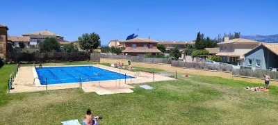 Piscina Pública Municipal de Angüés