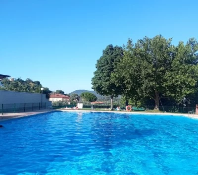 Piscina Pública Municipal de Castillo de Bayuela