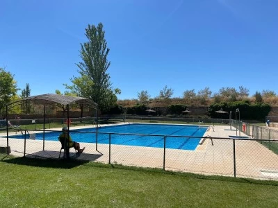 Piscina Pública Municipal de Pétrola