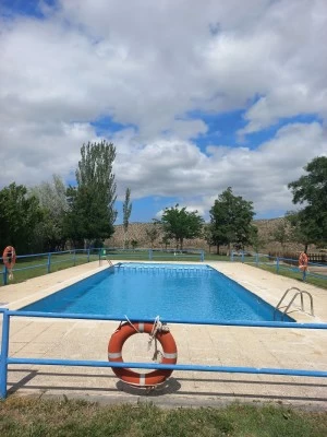 Piscina Pública Municipal de Valmadrid