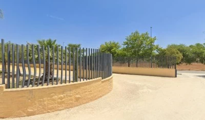 ACCESO A GIMBASIO AL AIRE LIBRE