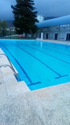 Acceso Pabellón y Piscina Municipal de Nerja