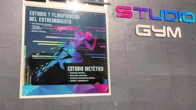 STUDIO GYM
