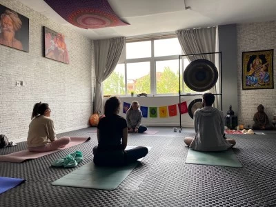 YOGA EN BOADILLA I YOGA ASHRAM