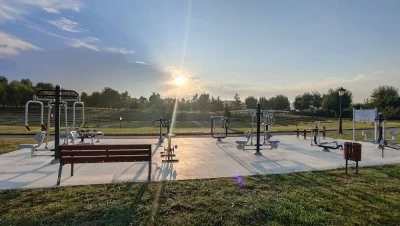 Zona de aparatos de gimnasia Tuero Bertrand