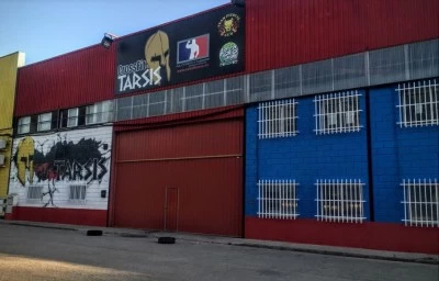 Box Tarsis  Weightlifting & Fitness