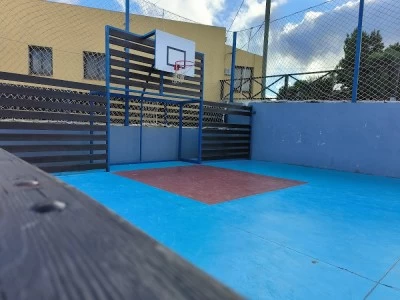 Cancha multifuncional pública de Isora