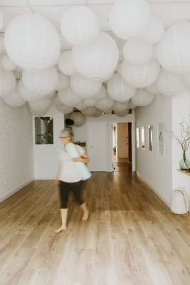 Alenar Espacio de bienestar: yoga, creatividad y naturaleza en Vilanova i la Geltrú