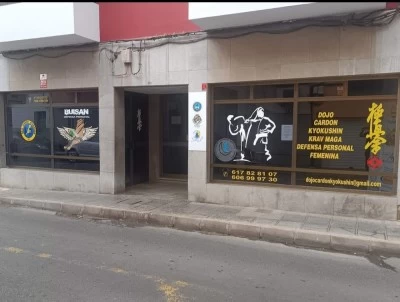 Dojo Cardon Kyokushin Buisan