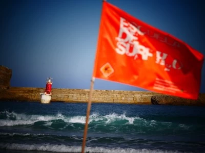 Escuela de Surf H2O