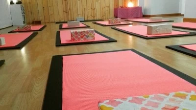 ananda.má. Yoga~Nutrición~Maternidad en Segovia