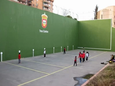 Frontón José Luis Álvarez Santaolalla · Tres Cantos