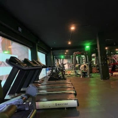 BÚNKER fit club (centro acción)