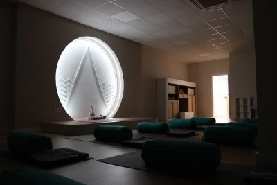 Escuela de Yoga Anahata