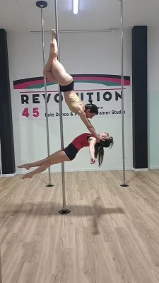 Estudio de Pole Dance en Denia : Revolution 45