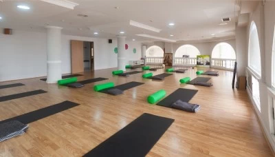 Más Happy Yoga - Pilates - Retiros - Santa Pola