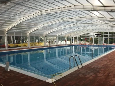 Piscina municipal de Ador