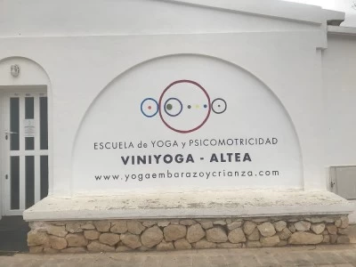 VINIYOGA ALTEA YOGA EMBARAZO Y CRIANZA